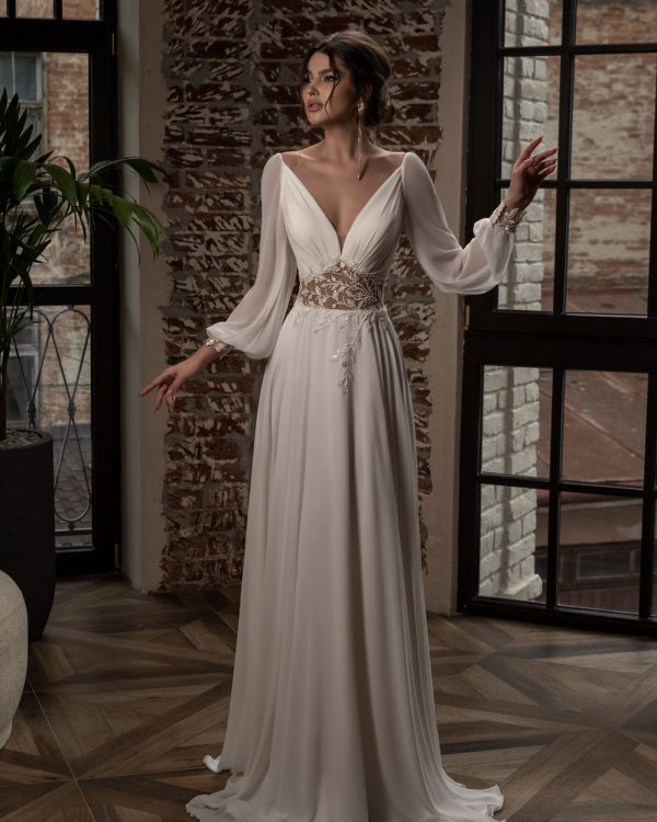 A-Linien-Brautkleid mit langen transparenten Ärmeln, tiefem Ausschnitt und fließendem Chiffonrock