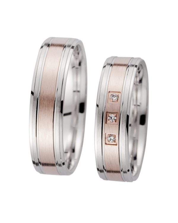 Trauringe mit Weiß- und Roségold – moderne Eheringe mit mattierter Oberfläche und quadratisch gefassten Brillanten