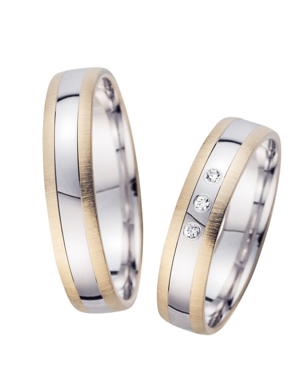 Trauringe mit Gelbgold und Weißgold – elegante Eheringe mit matter Gelbgoldkante und glänzendem Weißgoldmittelteil